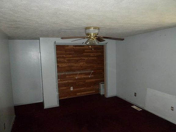 5th image of 5517 Hiawatha Ct