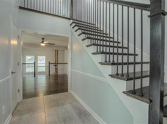 2nd image of 8201 W 96th St