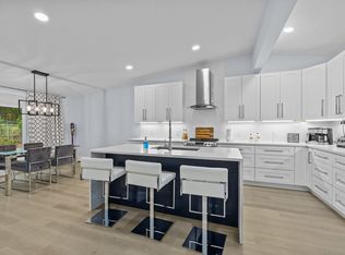 8609 Cedarbrook Dr, Charlotte, NC 28215