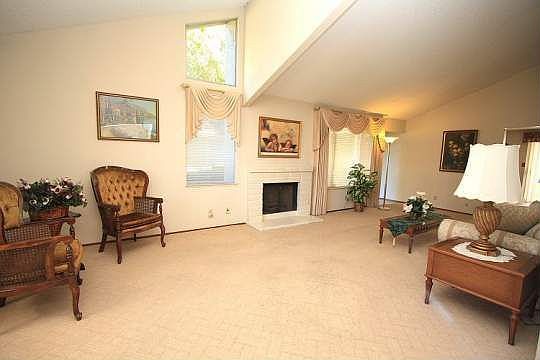 5th image of 2371 Lincoln Village Dr