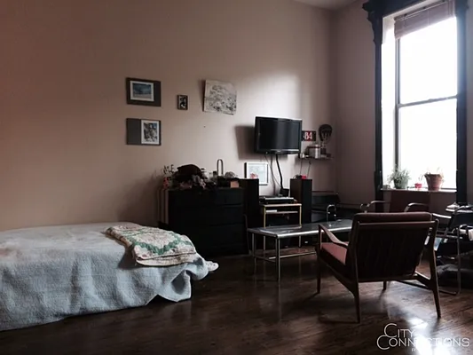 Rented by City Connections Realty | media 30