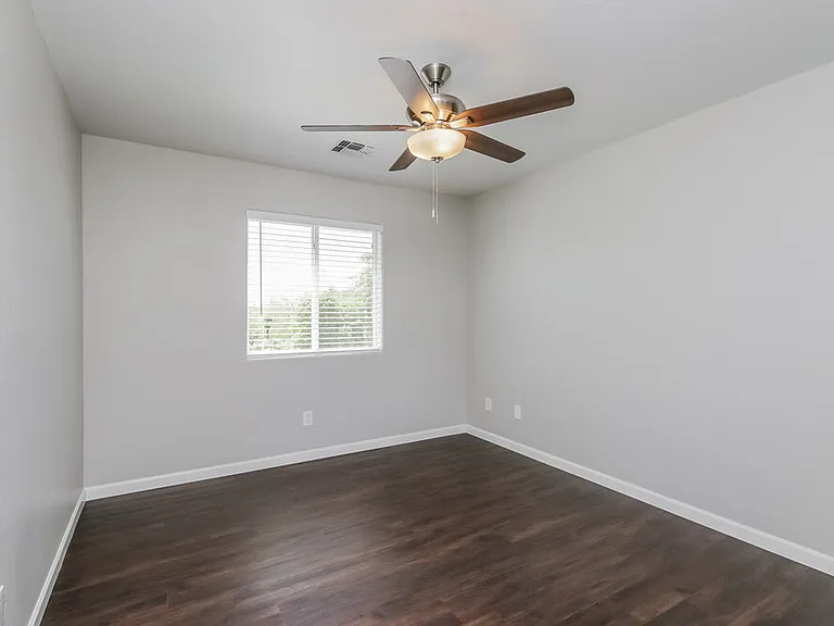 10215 E Isleta Ave — Photo 13