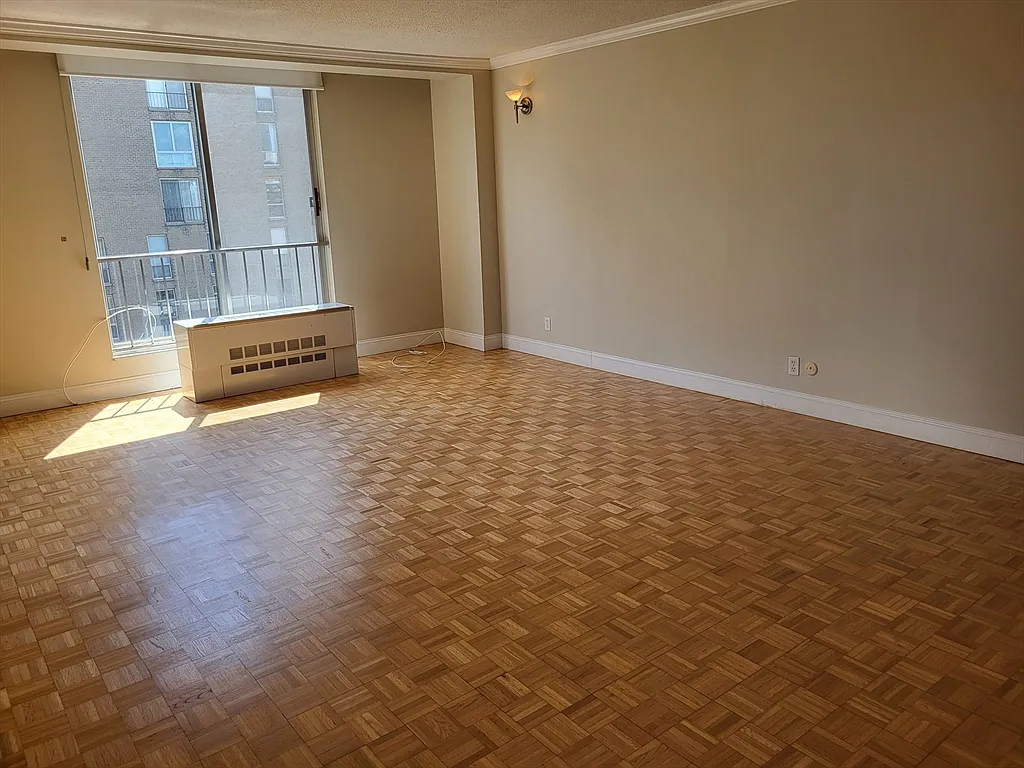 2 bed, 2.0 bath, 1005 sqft, $3,950 — Photo 4