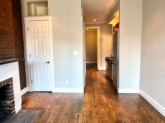 2nd image of 20 7th Ave S #3
