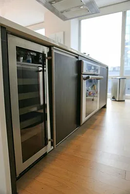 Sold by Level Group | media 12