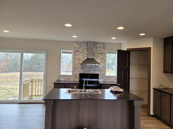 5th image of 1585 Ray Blvd #682