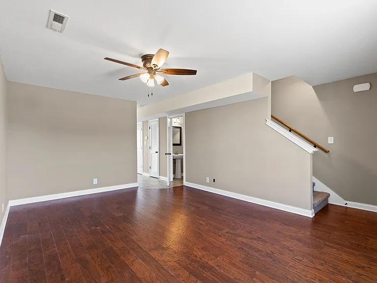 1805 Beckett Dr — Photo 7