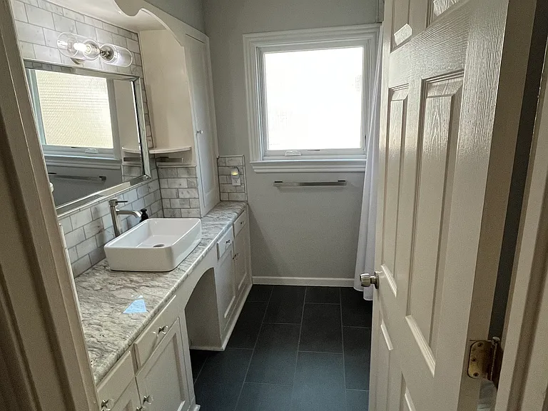 3421 Westcliff Rd S — Photo 15