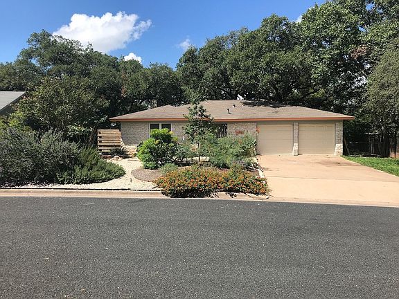 3rd image of 2313 Falcon Hill Dr