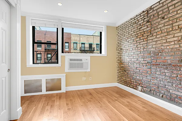 Rented by Cooper & Cooper Real Estate | media 17