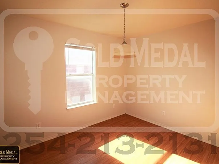 2806 Cantabrian Dr — Photo 3