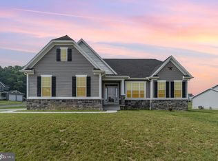 11 Kaitlyn Dr, Hanover, PA 17331