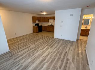 100 Spruce St SE #8, Fountain, MN 55935