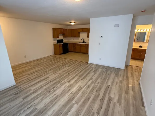 100 Spruce St SE #8, Fountain, MN 55935