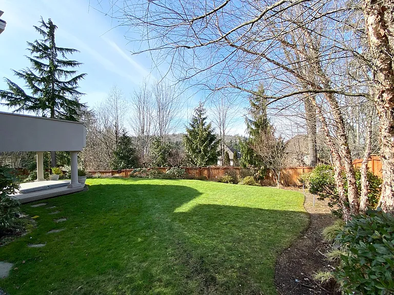 16558 SE 58th Pl — Photo 34
