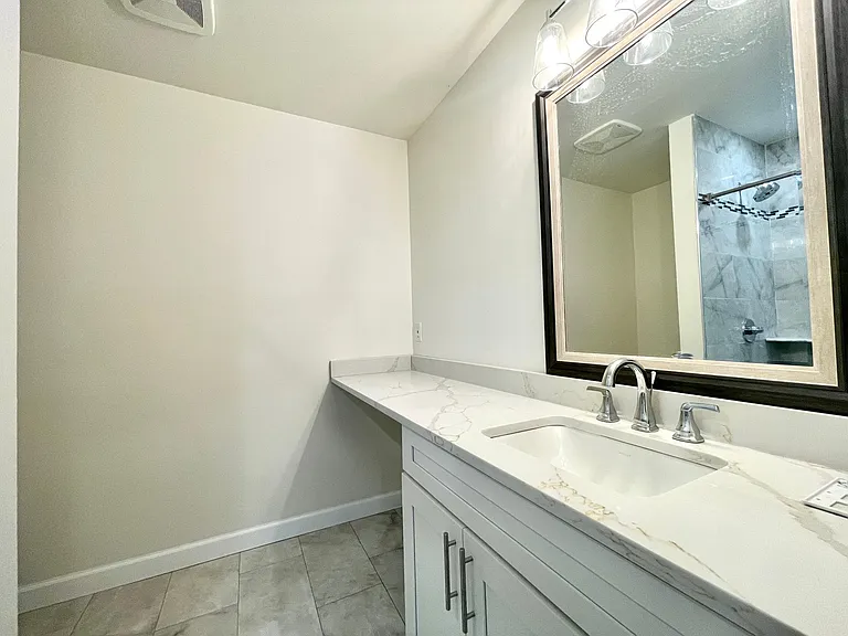 9 Poplar Dr #A — Photo 33