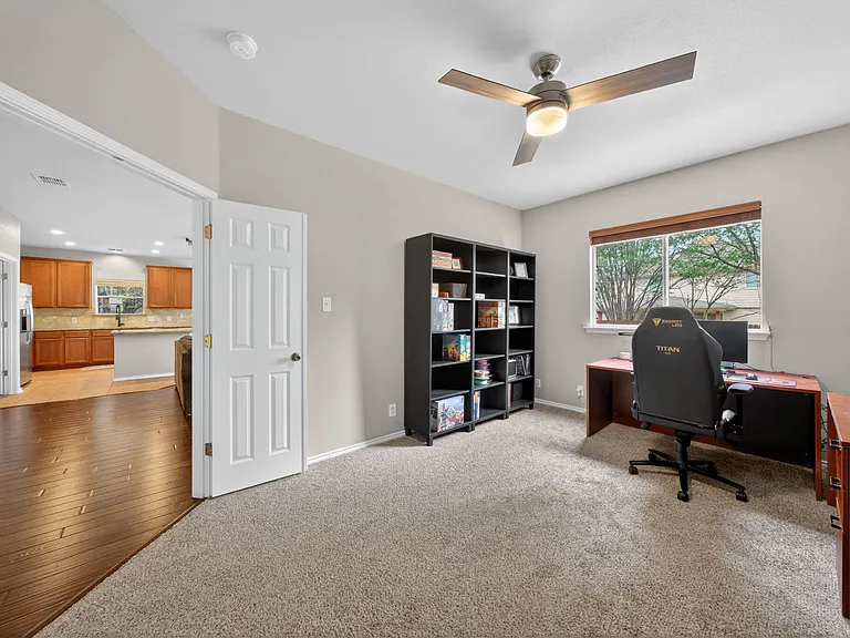 4847 Farber Dl — Photo 35