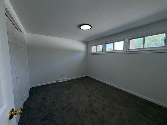 5th image of 10142 S Western Ave #1R