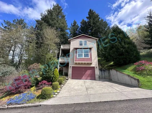 512 SE Espinosa St, Estacada, OR 97023