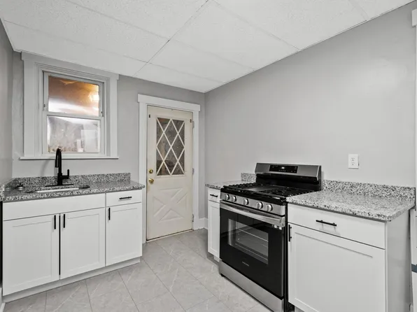 5624 Front St, Verona, PA 15147