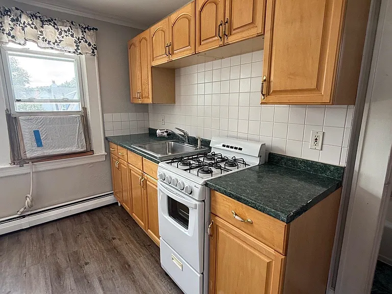 170 Laurel Ave #3 — Photo 8