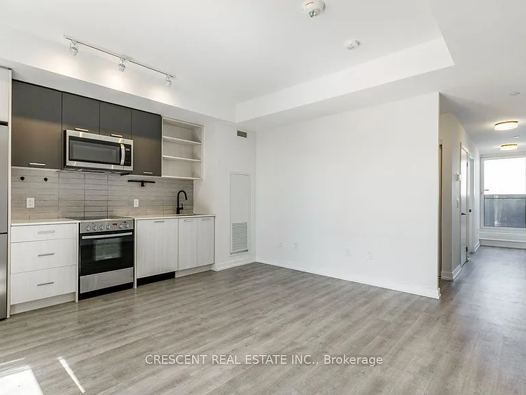 2300 Saint Clair Ave W #527 — Photo 3