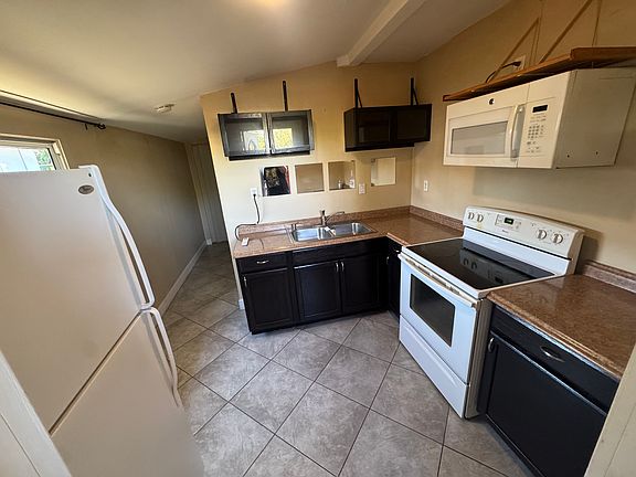 2nd image of 5610 McKinley St #B