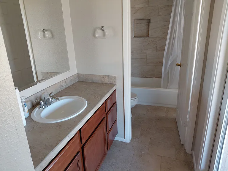 647 W Pantera Ave — Photo 4