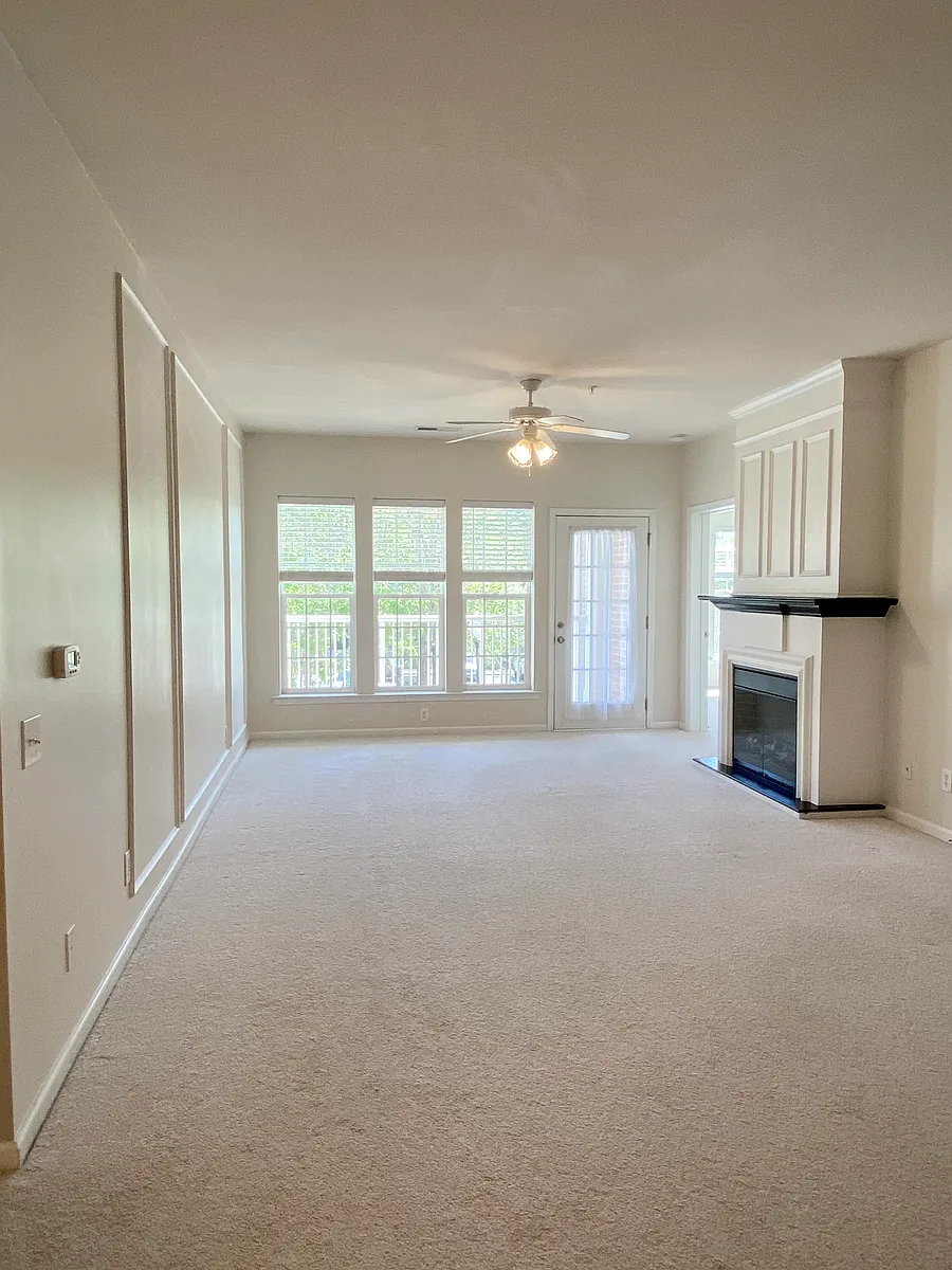 Living Room - 14935 Santa Lucia Dr