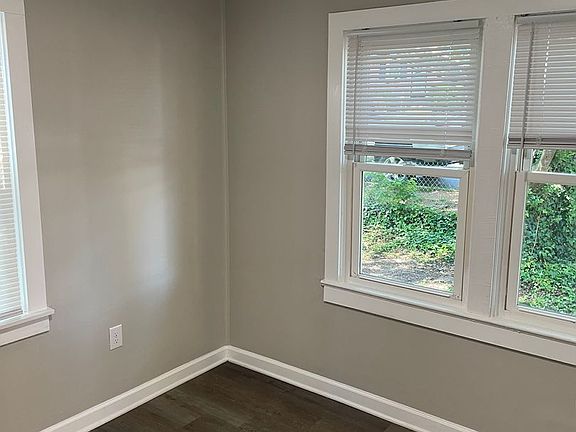 3rd image of 408 W 24 1/2 St