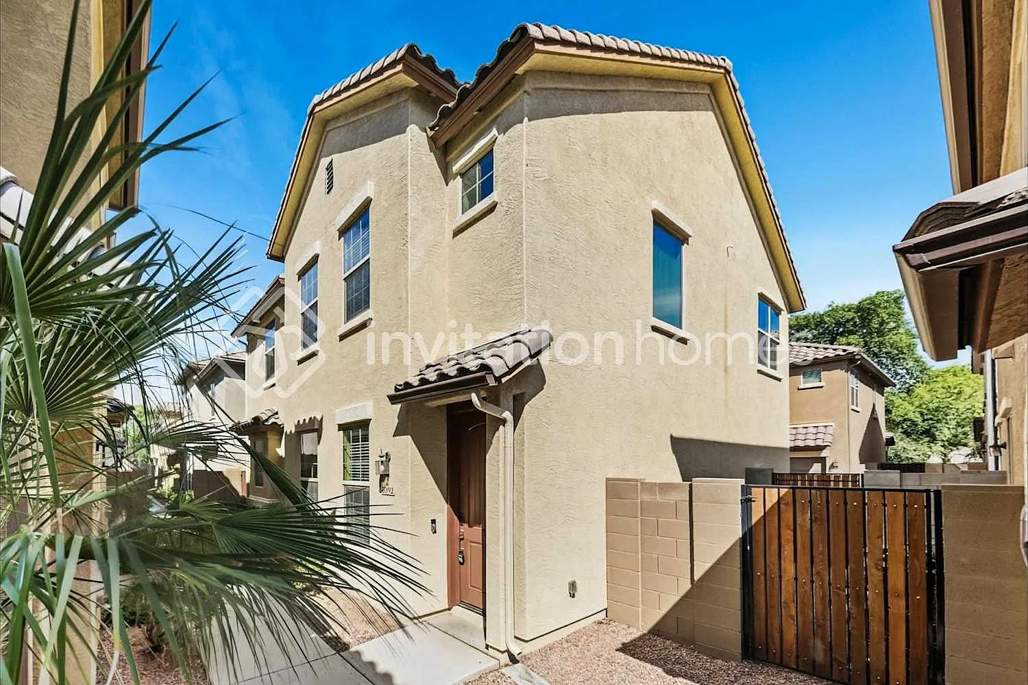 3392 E Liberty Ln Gilbert, AZ 85296 — Photo 1