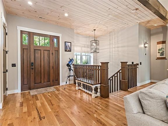 4th image of 671 Lissara Lodge Dr