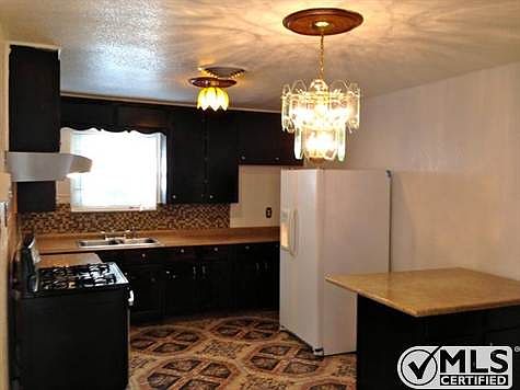 3rd image of 2800 Cordone St
