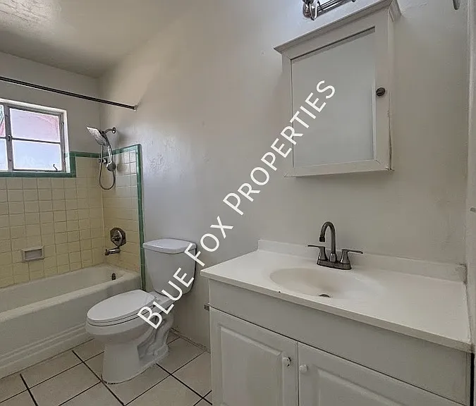 949 N Montezuma Ave #1 — Photo 22