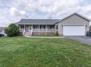 233 Glenrochie Dr, Abingdon, VA 24211