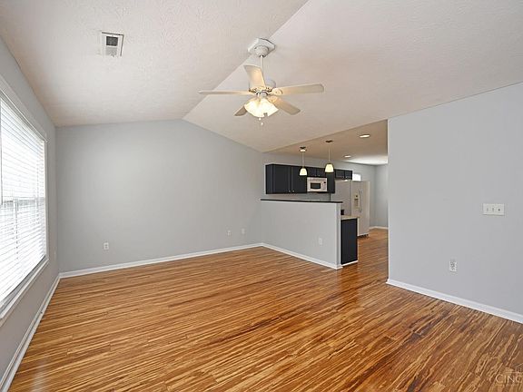 5th image of 121 Paddle Wheel Dr