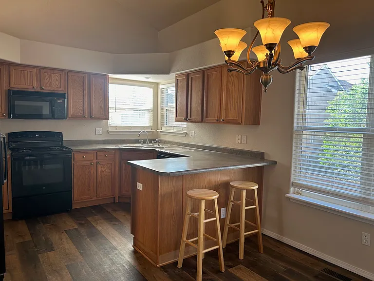4715 Canyon Wren Ln — Photo 2