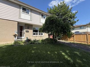 1345 Colonsay Dr, Burlington, ON L7P 2T6