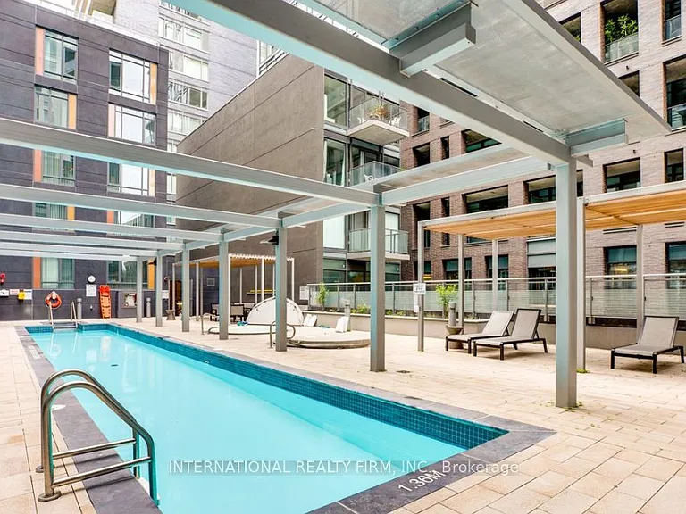 525 Adelaide St W #LPH35 — Photo 33