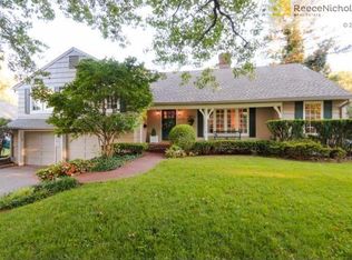 4305 W 64th St, Prairie Village, KS 66208