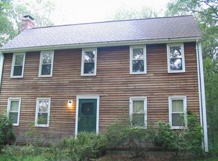 25 Indian Head Rd, Wrentham, MA 02093
