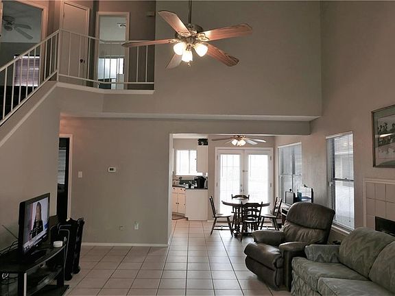 3rd image of 1107 Peggotty Pl