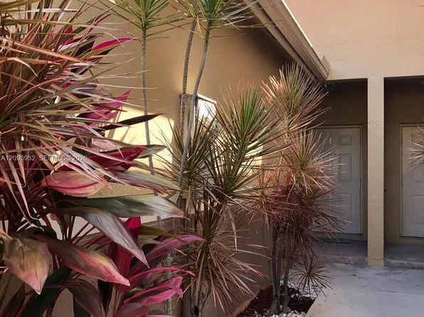 3684 San Simeon Cir, Fort Lauderdale, FL 33331