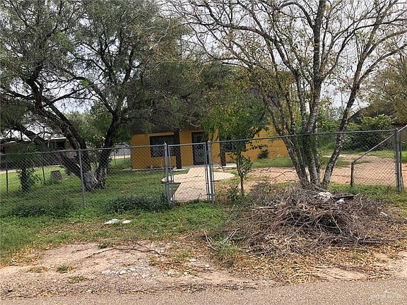 2nd image of 1926 N Huisache St