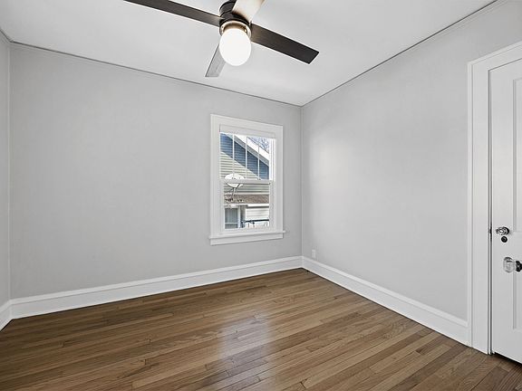 5th image of 2339 C Ave NE