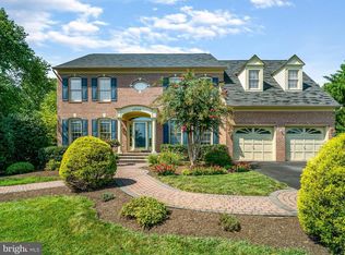 15700 Thistlebridge Dr, Rockville, MD 20853