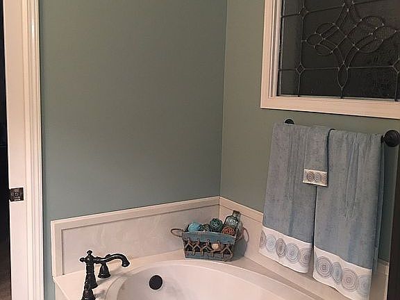 Master bath with jetted tub