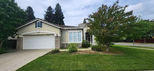 3795 Swan Ave Photo 1