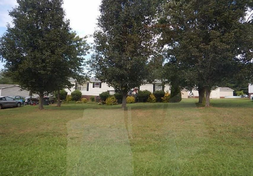 1st image of 1115 Safeway Dr