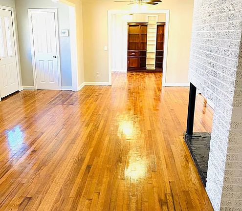 2nd image of 3598 N Wareingwood Dr